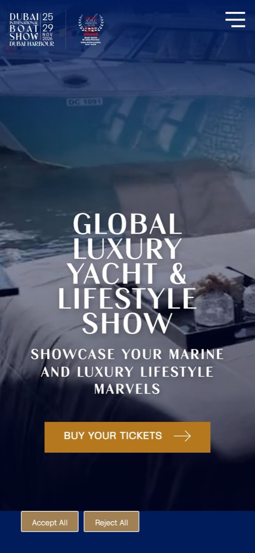 Dubai International Boat Show: the live site on a phone